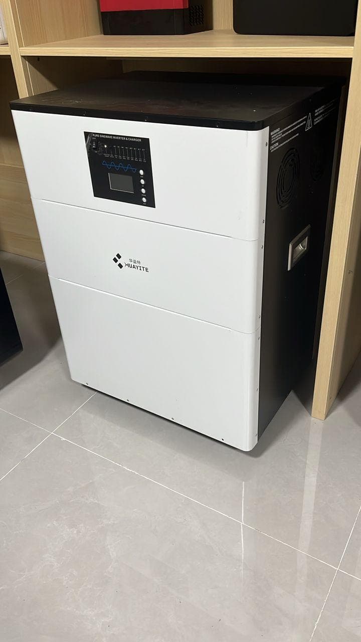Floor-standing pure sine-wave inverter and charger